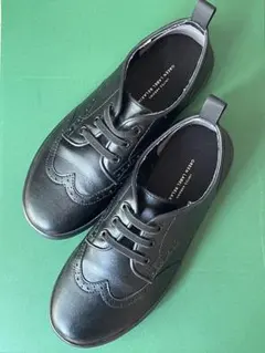 green label relaxingウィングチップスニーカー21.5-22㎝