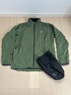 トラックジャケット