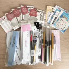ネイルセット ネイルブラシ/ファイル/ネイルスタンプ/ネイルシール まとめ売りのサムネイル