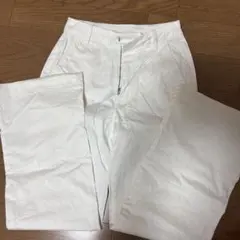 GAPホワイトパンツ