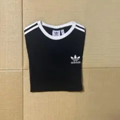adidas ブラック Tシャツ ストライプ
