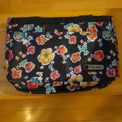 LeSportsac 花柄ポーチ 中型