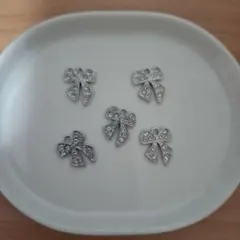 Item thumbnail for item 7194e201-ff01-4675-a5e5-e76034124d6f