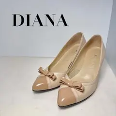 【美品】DIANA WELL FITダイアナ リボン パンプス 22cm EEのサムネイル