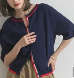 JUSGLITTY ブローチ付配色アンサンブル - メルカリ