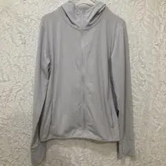 A372 UNIQLO UVカット フルジップ パーカー グレー L