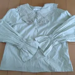 長袖 刺繍ビッグカラー ブラウス ペールグリーンのサムネイル