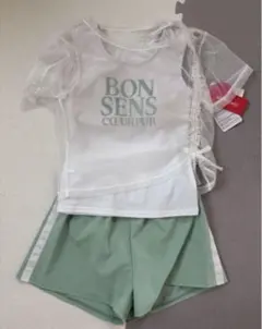 SALE新品タグ付きlovetoxic セパレート水着 女の子用　　150