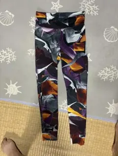Reebok スパッツ レギンス SPEEDWICK 総柄 S ヨガ