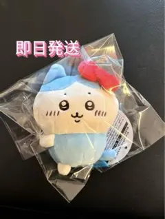 ちいかわ×サンリオキャラクターズ 持ちますマスコットハチワレ ハローキティ