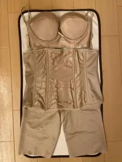 huggebridal ブライダルインナー C75 ベージュ