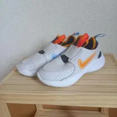 NIKE キッズ スニーカー スリッポン　18cmのサムネイル