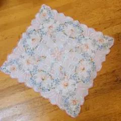 スワトウ　刺繍ハンカチ