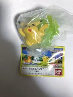 ピカチュウ　ポケットモンスター　フィギュア