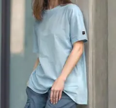 ニュートラル　スタンダードエンブレムTシャツ　ブルー　M