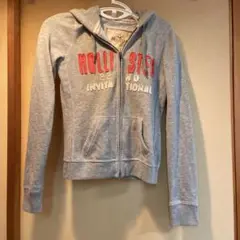 ホリスター　レディースパーカー　Mサイズ