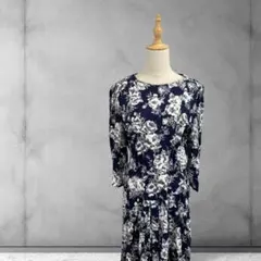 ホワイトローズ模様　ネイビーワンピース　クラシカルスタイル　M相当