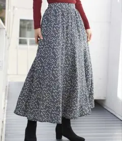 earth music&ecology 小花柄 フレアスカート
