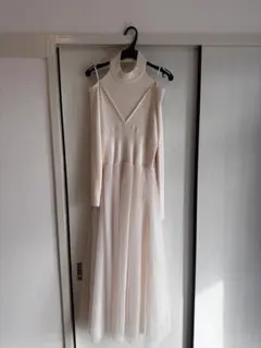 美品 マーキュリーデュオ ワンピース ニットワンピ 白