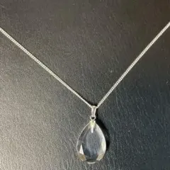 【未使用品】水晶　ペンダントネックレス　シルバー