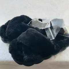 新品・タグ付 厚底ファースリッパ ルームシューズ　カラーブラック