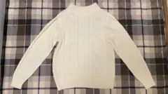ハイネックホワイトセーター