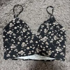 FOREVER 21 花柄 キャミソール ブラック Sサイズのサムネイル