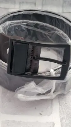 未使用合成皮革フェイクレザーメンズベルト金属合金ピンバックル/コーヒー色