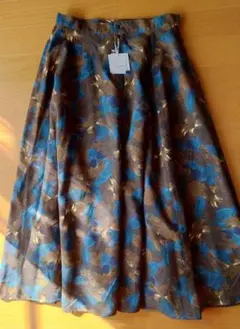 chambre de charme 花柄スカート【新品未使用、日本製】のサムネイル