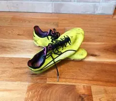 Puma イエロー サッカーシューズ