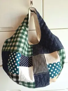 パッチワーク　ハンドメイド　バッグ パッチワークバッグ ハンドメイド｜Yahoo!フリマ（旧PayPayフリマ）
