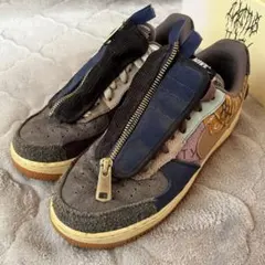 Item thumbnail for item 076ef94c-bdc9-414b-81ca-2366dc1f13af