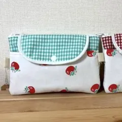 ハンドメイド　ポーチ　マルチケース りんご