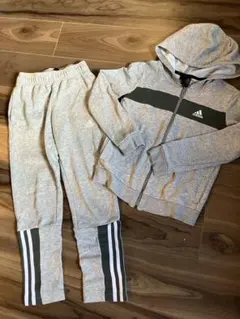 adidas ジャージセット 130サイズ グレー