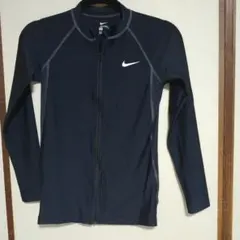 Nike ブラック ラッシュガード L