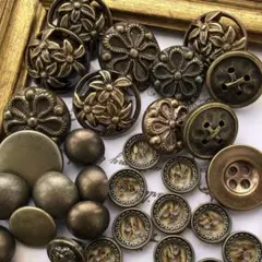 アンティークゴールドボタン