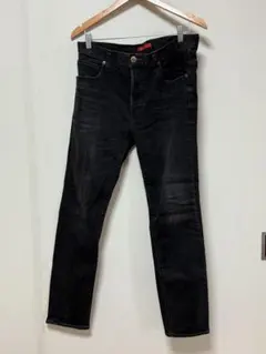 BEAMS ブラックストレートデニム