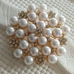 ブローチ　コサージュ　イミテーションパール　ビジュー　卒業式　入学式②