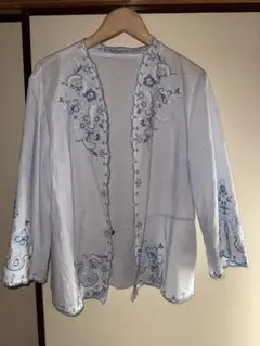 刺繍入り ライトブルー シャツ コットン 麻