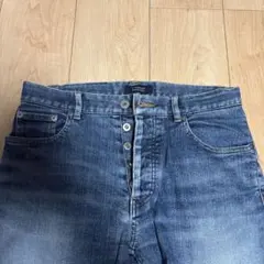 Burberry Black labelスキニーデニム 薄い青 ボタンフライ