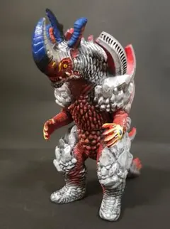 もふもふ　ウルトラ怪獣ソフビ　ヴィアロガ Ⅱ リペイント完成品 2026年最新】ヴィアロガの人気アイテム - メルカリ