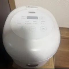 ヤマダホールディングス マイコンジャー炊飯器 YRC-M05H1のサムネイル