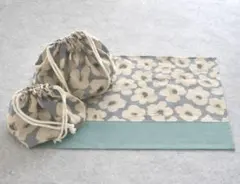 北欧花柄ランチョンマット　お弁当　コップ袋　3点セット