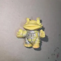 ウルトラマン怪獣消しゴムカネゴン黄色シルバー