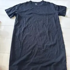 ユニクロU レディース　無地ワンピース丈 Tシャツのサムネイル