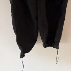 ZARA ナイロンパンツ ブラック Mサイズのサムネイル
