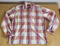 Alis international Tシャツ