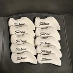 ☆TITLEISTタイトリスト アイアンカバー白。