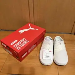 PUMA スリッポン　ホワイト　24cm