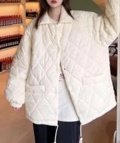 4/13までの出品です‼️アイボリー キルティング ダウンジャケット